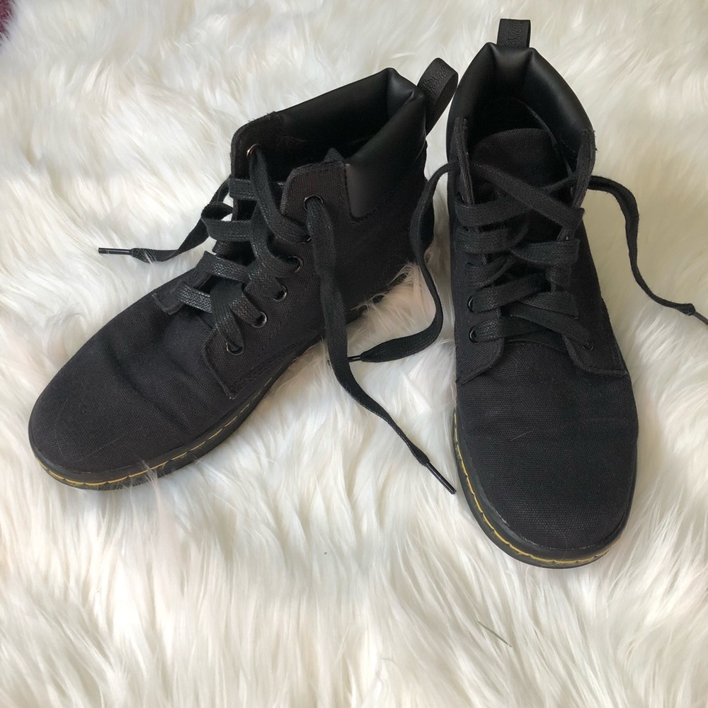 Dr. Martens Maelly canvas boots